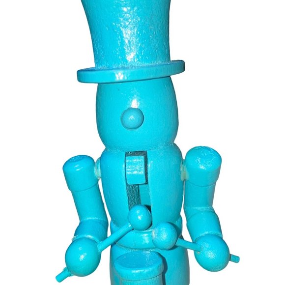 CHRISTMAS 2021 COLORFUL NUTCRACKER 3 PACK - Picture 10 of 10